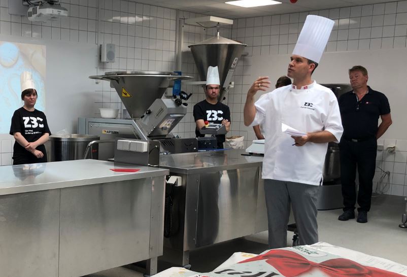 – Selvfølgelig skal der stadig laves et kvalitetsprodukt, og den faglige standard er uændret, men vi kommer til at have rigtig stort fokus på vejen til slutproduktet, siger områdeleder på ZCB Poul Erik Rasmussen.